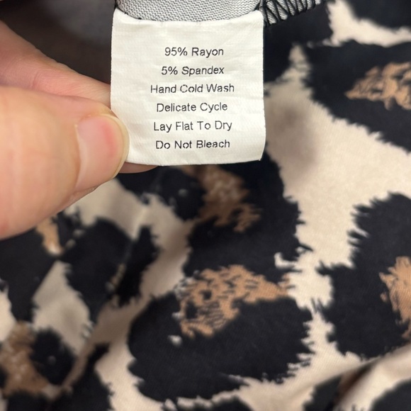 Nuggles Leopard Print Top with Contrasting Striped Sleeves and Pocket - Picture 4 of 6